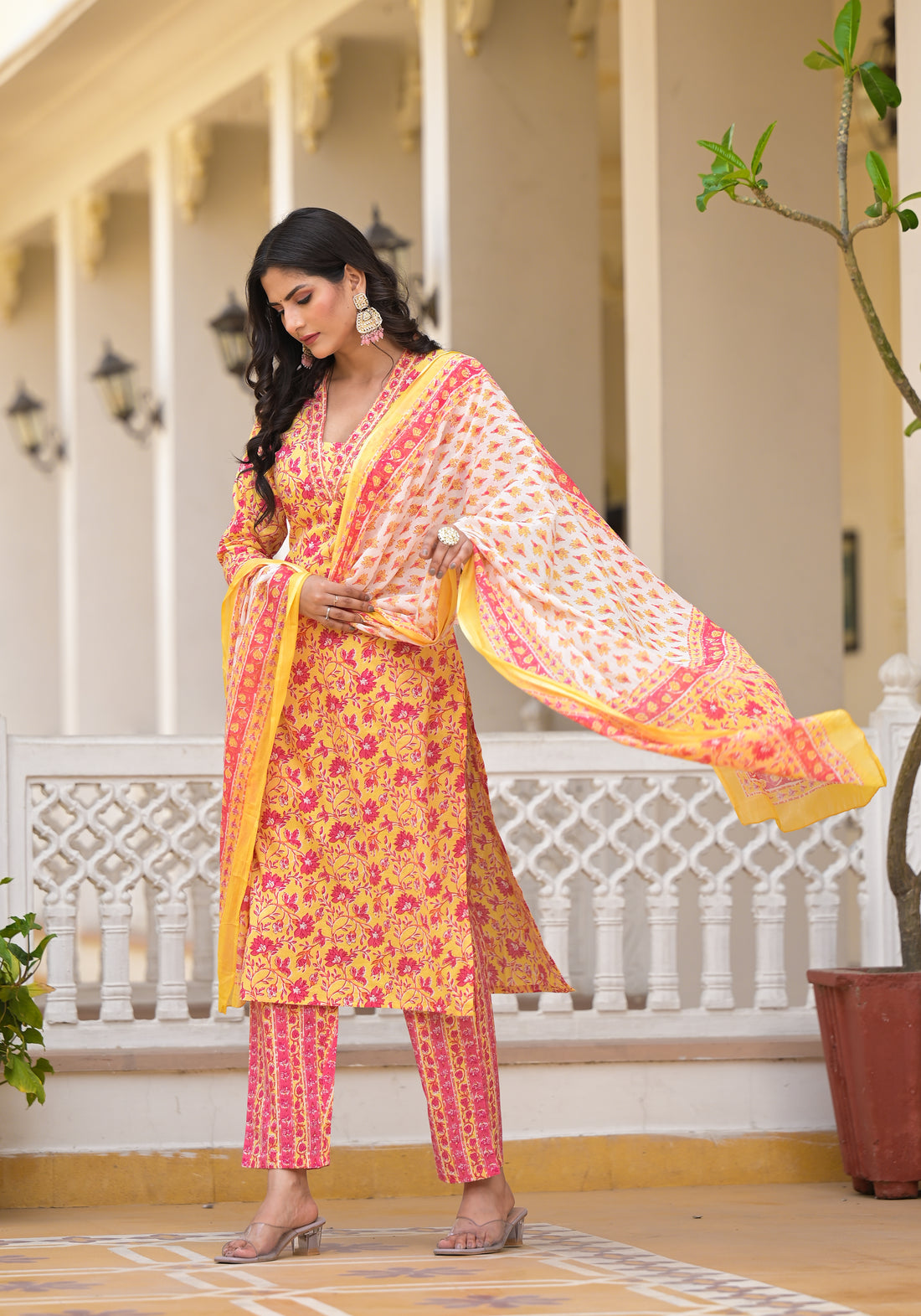 The Timeless Appeal: Benefits of Cotton Clothing